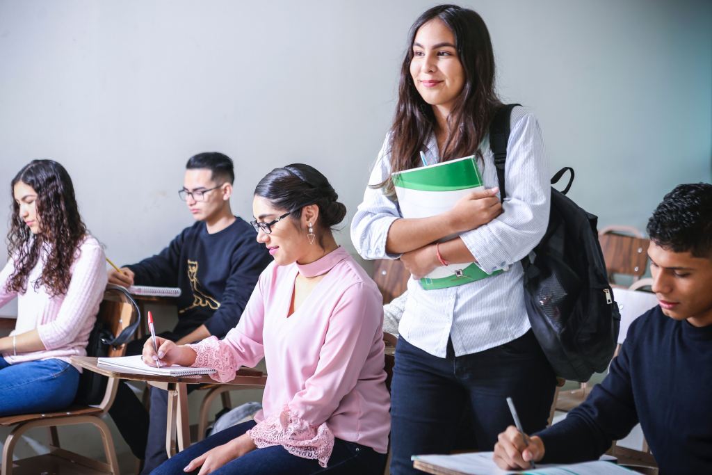 Major scholarships in Canada